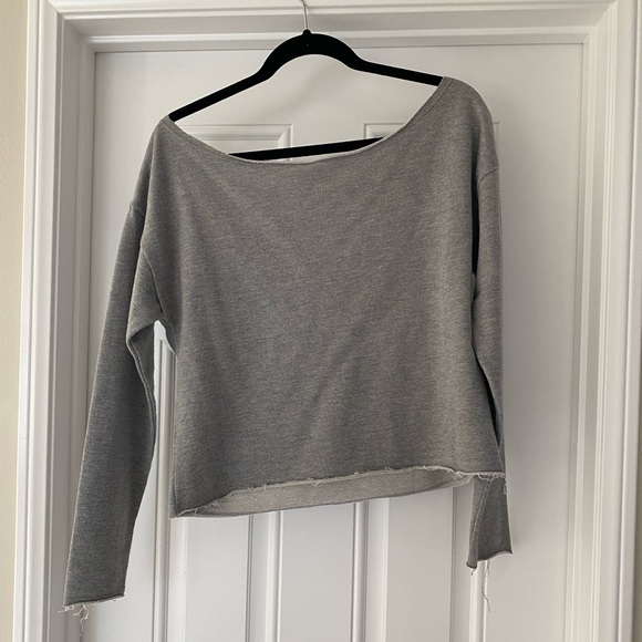 ASOS Raw Edge Off Shoulder gray lounge Sweatshirt top size 0 - Picture 4 of 12